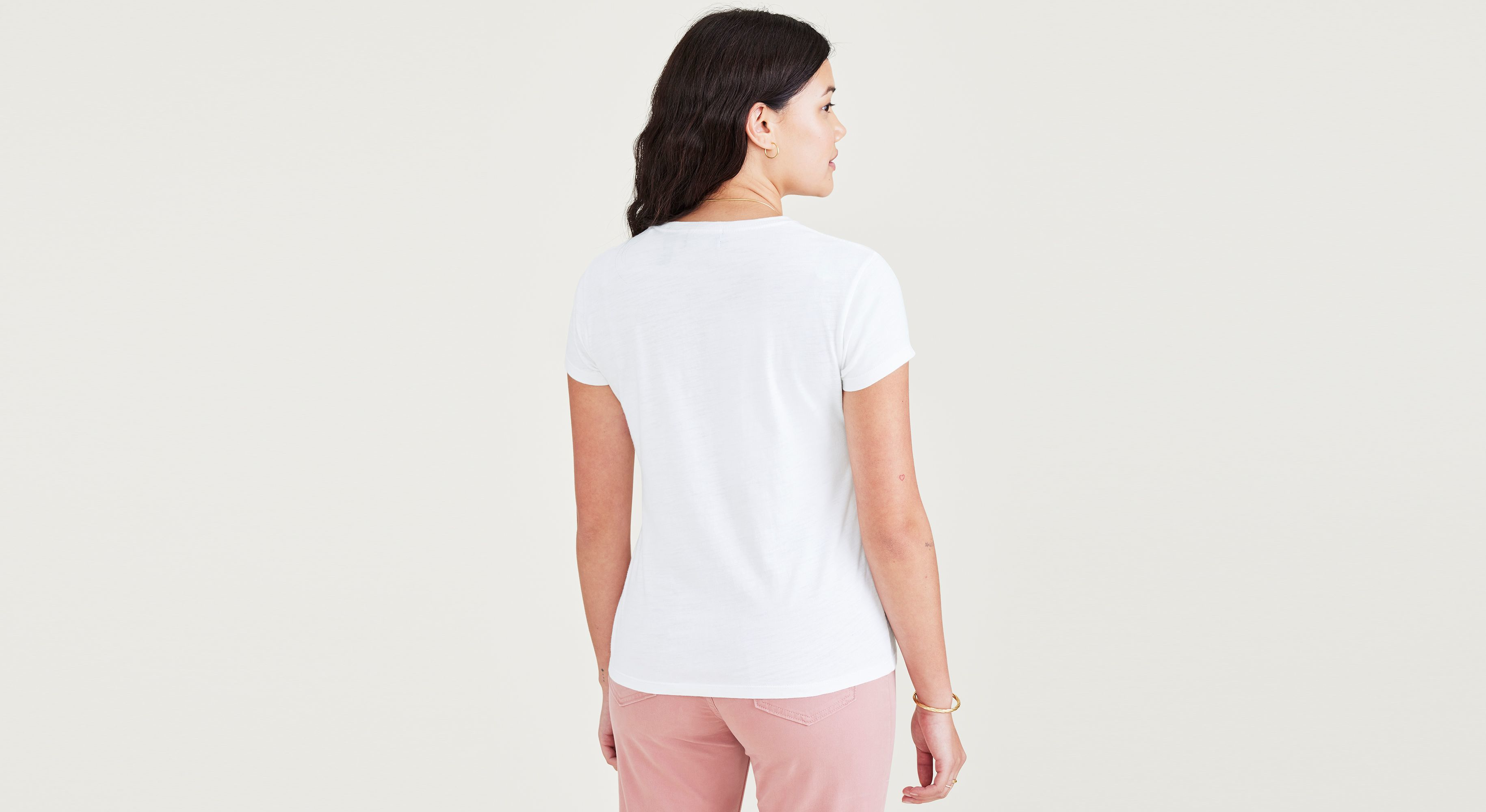 T-shirt graphique slim fit pour femme