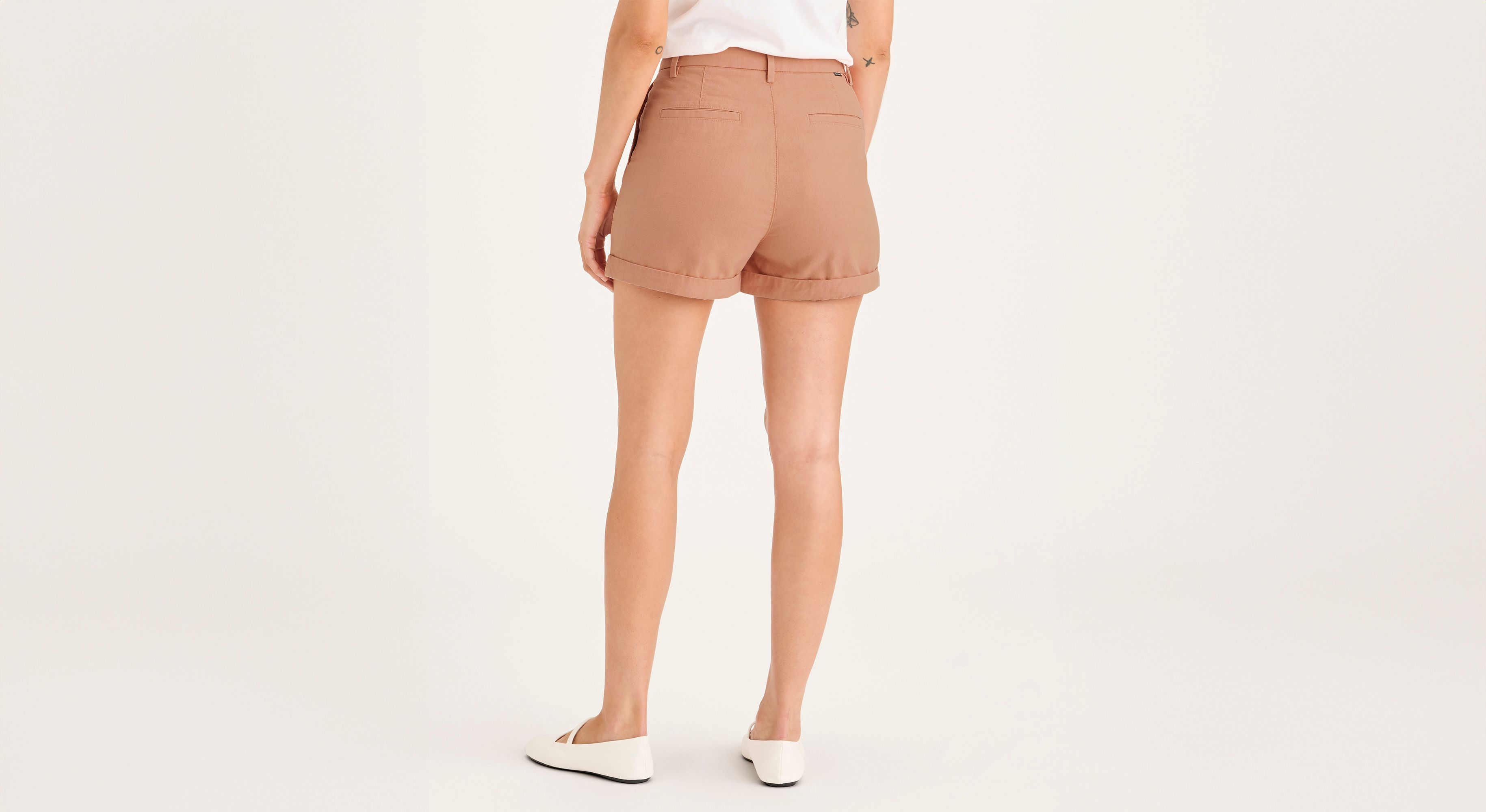 Short chino original pour femme