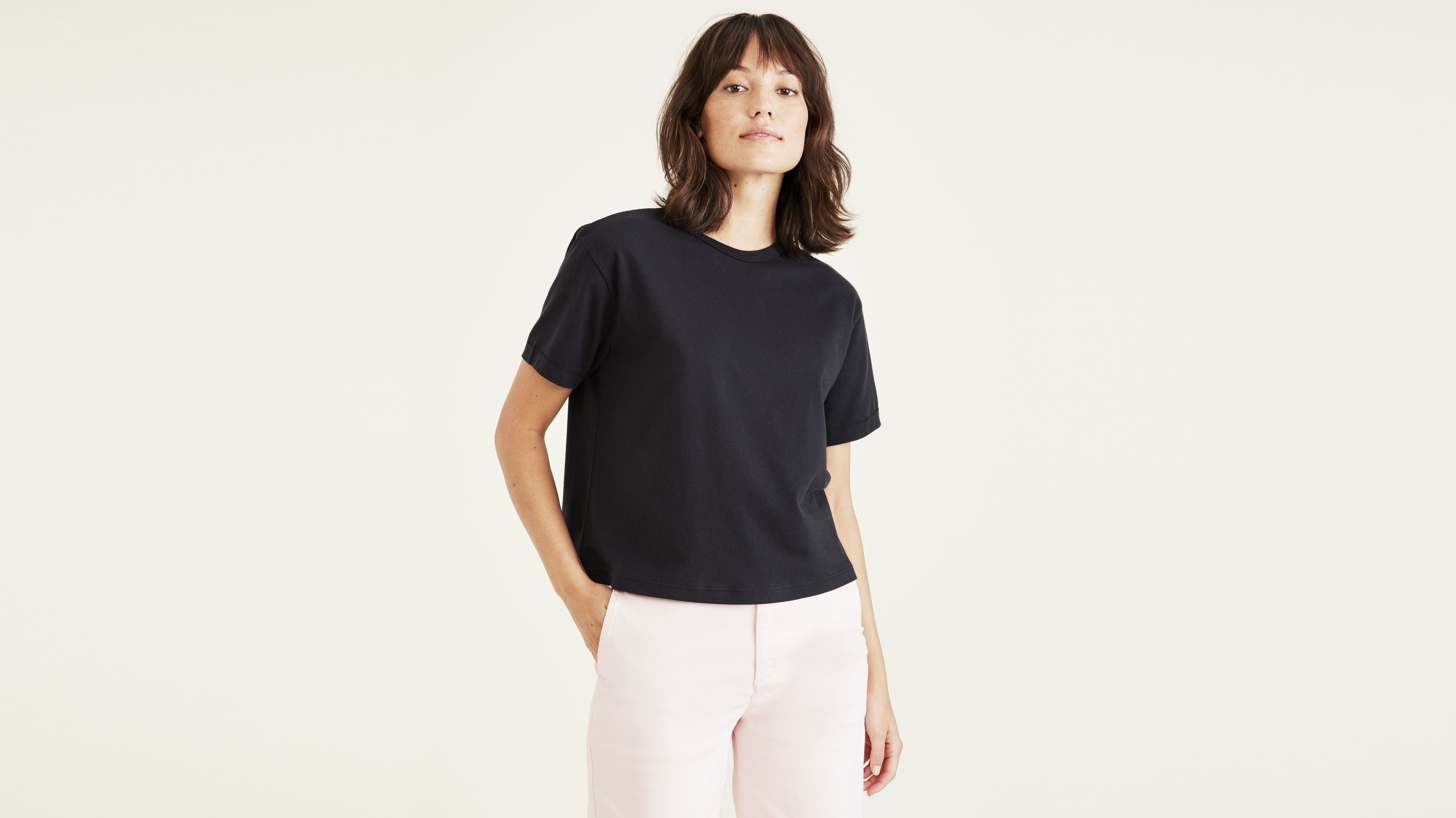 T-shirt ras du cou coupe classique pour femme
