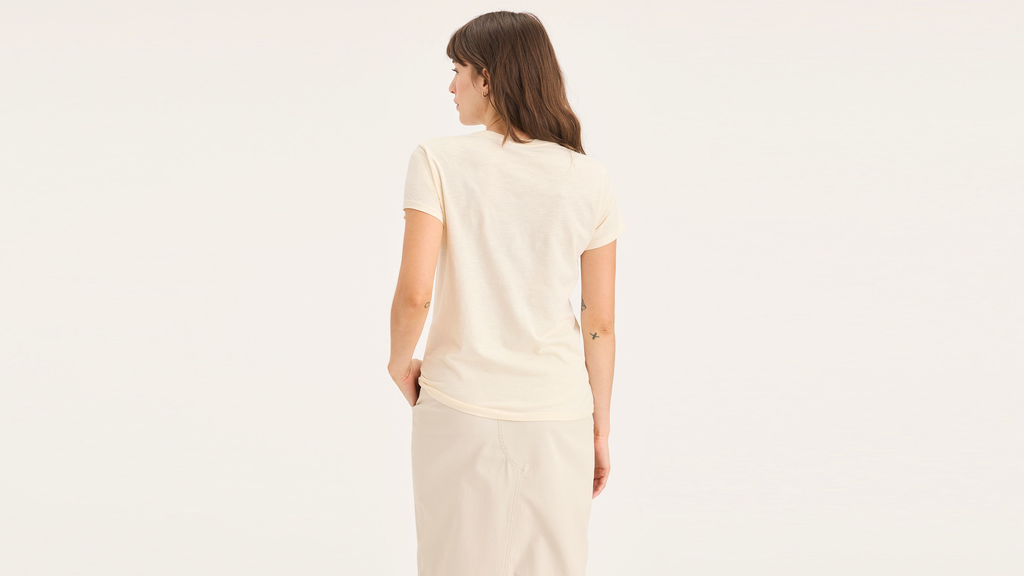 T-shirt graphique slim fit pour femme