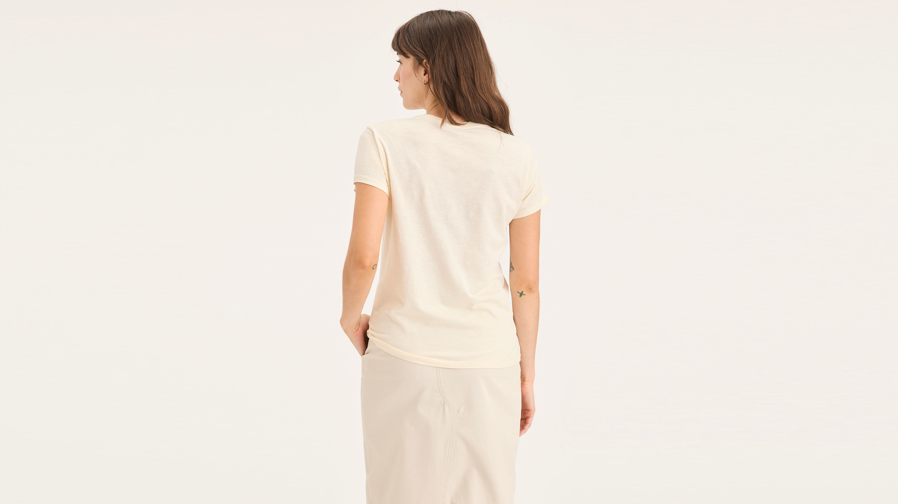 T-shirt graphique slim fit pour femme