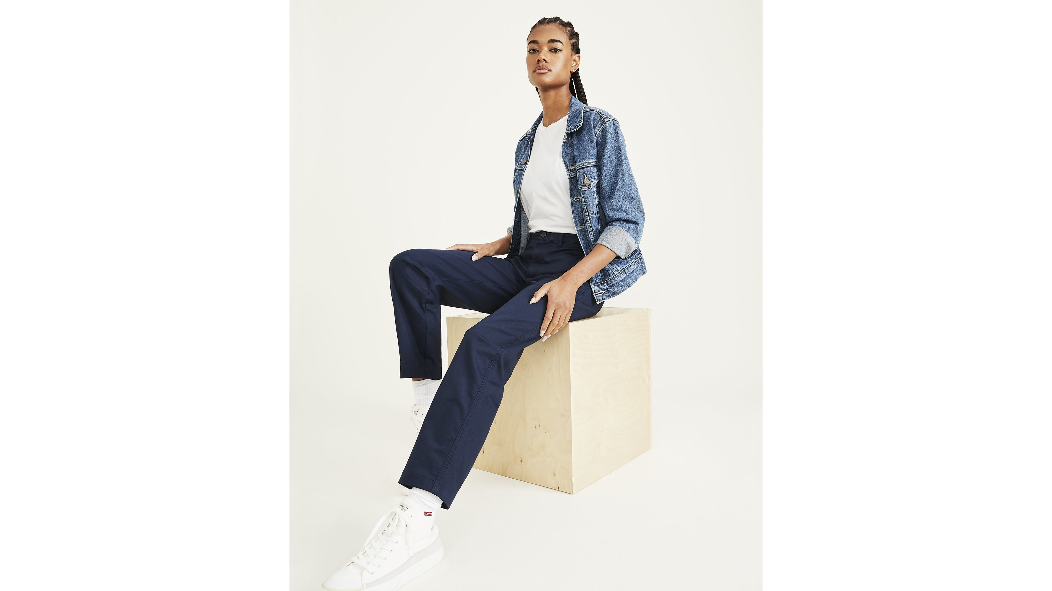 Pantalon kaki taille haute coupe droite pour femme
