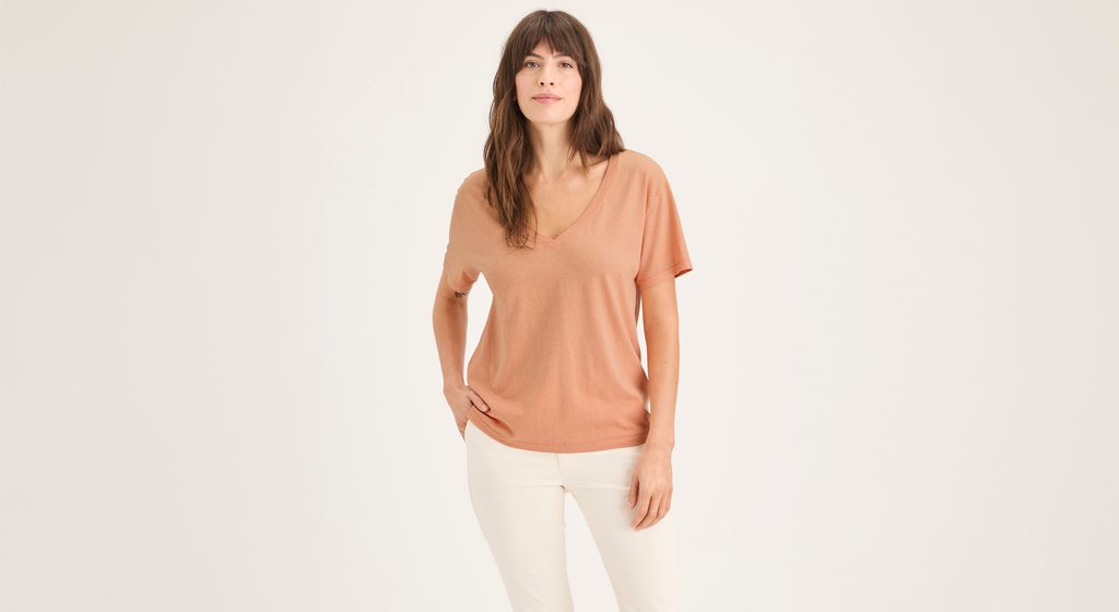 T-shirt col V profond pour femme